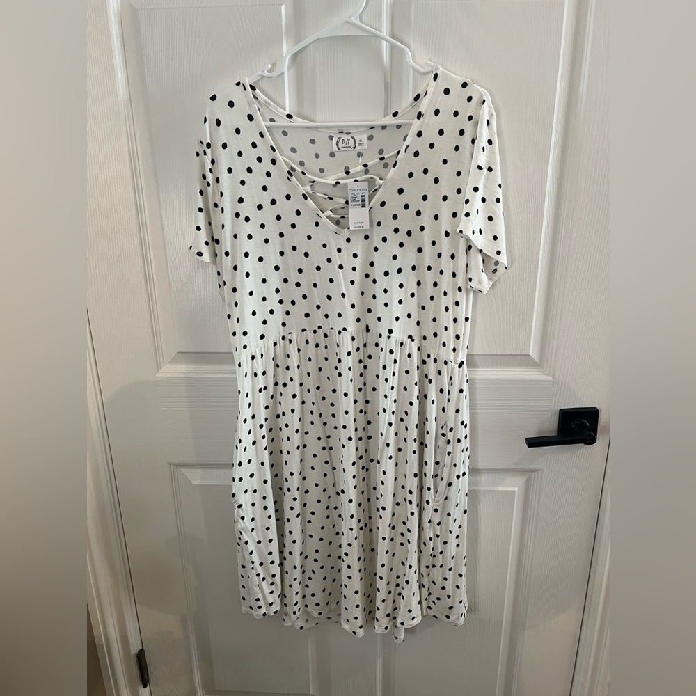 Maurice white with black polka dots dress with pockets size xl